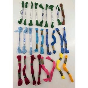 Vintage Lot 26 Skein Embroidery Floss/Thread Bucilla Royal Mouline J & P Coats